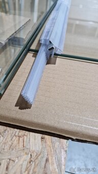 AKCIA - SPRCHOVÝ KÚT 90x90x190 - 7