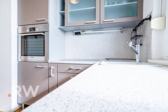 REZERVOVANÉ - VEĽKORYSÝ 2 izb. s takmer až 14 m2 TERASOU - 7
