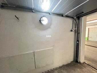 Západ -Terasa - ul. Idánska, 18 m². GARÁŽ.Elektronická brána - 7