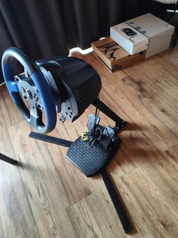 Ps4 +VR komplet + 5 hier + volant - 7