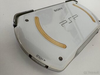 Playstation Portable GO White - 7