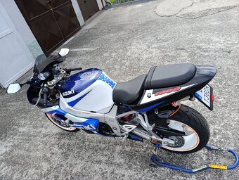 Suzuki gsxr 1000 K1 2001 118kw (160koní) M6 Top Stav - 7