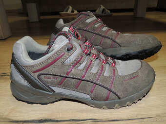 Salomon Wings Access GoreTex a Mammut GTX Vibram - 7