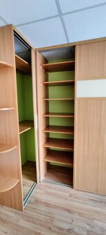 Vstavaná skriňa - 7