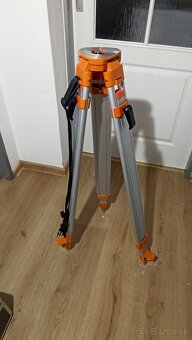 Rotačný laser + príslušenstvo - 7