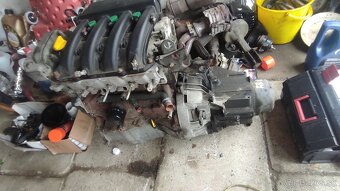 Rozpredám Renault Clio 2 - 7