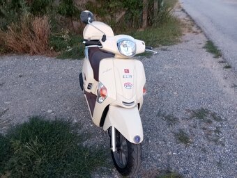 Predám Skúter Kymco 50 4T Rv2009 - 7