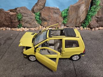Prodám model 1:18 renault twingo - 7