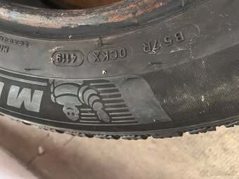 205/60R16 Michelin zimne - 7