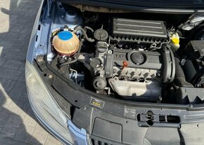 Škoda Roomster 1.6 16V benzín manuál 77 kw - 7