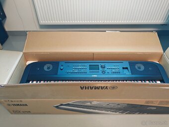 Yamaha dgx 670 b - 7