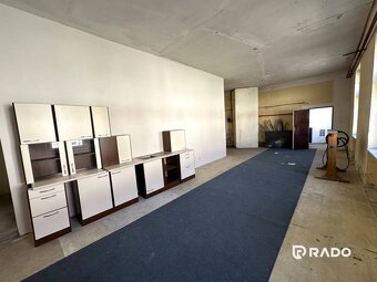 RADO | Administratívna budova v kúpeľnom meste Trenčianske T - 7