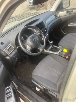 Rozpredam Subaru forester 2.0 boxer diesel 108kw 2009 - 7