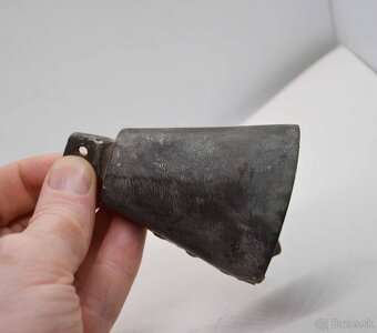 Starý mosadzný zvonec 9x6cm - 7