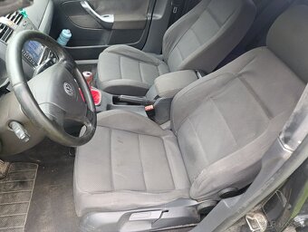 Volkswagen Golf 5 2.0tdi 103kw Manuál - 7