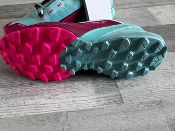 NOVÉ Dynafit Ultra 50 W UK 5 , 5,5 , 6,5 NOVÉ - 7