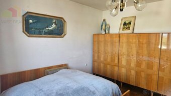 Rodinný dom na podnikanie v službách v obci Beluši -Rezervov - 7
