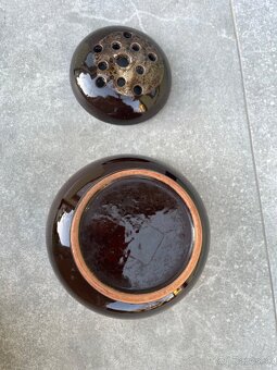 Predám keramickú retro vázu - 7