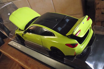1:18 BMW M4 - 7
