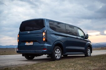 Prenájom 8-miestnej dodávky , automat, super výbava, rv 2025 - 7