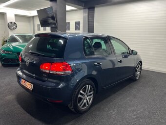 Volkswagen Golf 6 1.6tdi 77kw vyhrievané sedadlá 2.majitel - 7