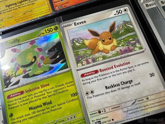 Pokemón MEGA balík (B): 100ks kariet v obaloch s V + darčeky - 7