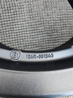 Predám alu disky Dezent TZ graphite matt R16 - 7