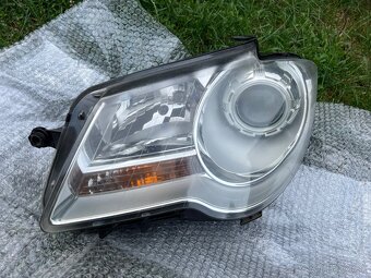 Predne svetlo vw touran - 7
