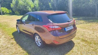 Hyundai i30 CW 1.6i MPI 16V DOHC Family - 7
