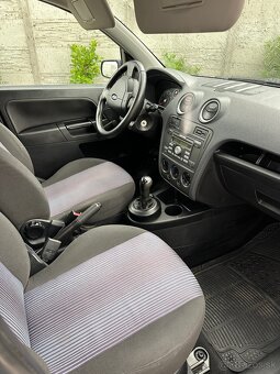 Ford Fusion - 7
