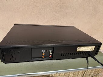 Predam CD player ETA CD482 - 7