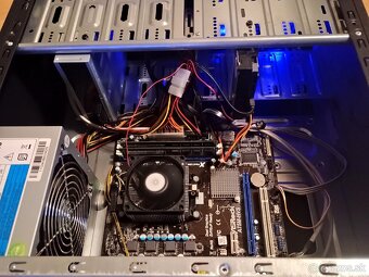 Predam starsi PC - 7