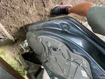 Zadné dvere Octavia 2 - 7