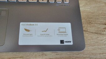 Asus Vivobook - 7