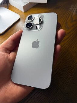 iPhone 15 Pro 128GB - 7