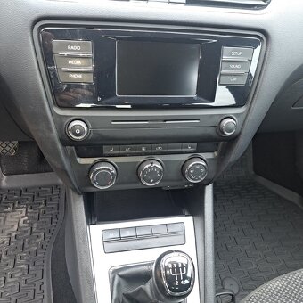 Škoda Octavia 3 r.v2014 1.6 tdi 77kw - 7