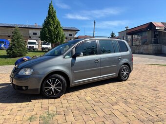 Volkswagen Touran 2.0 TDI - 7