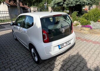 Volkswagen Up 1,0i klima tempomat výhř.sedad benzín manuál - 7