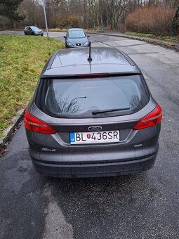 Predám Ford Focus Kombi Titanium - 7