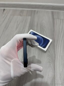 Apple iPhone 12 – 64 GB, čierny - 7