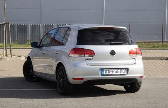 Volkswagen Golf 1.6 TDI z roku 2011 - 7