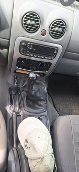 JEEP CHEROKEE KJ - 7