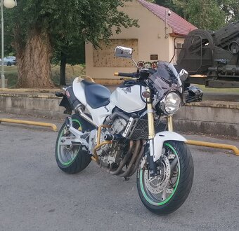 Honda Hornet 600 - 7