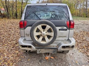 Rozpredam nissan terrano 3dv. - 7