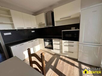 PREDAJ : 3 IZBOVÝ BYT S LOGGIOU, ul. VODNÁ, KOMÁRNO - 7