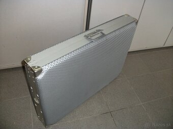 Predám hlinikový-mobilný masérsky/kozmetický stôl. - 7