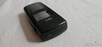 Nokia 8910i - 7