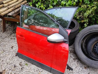 Predám zostatok veci z vw Polo scros - 7