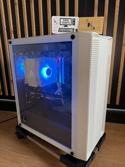 Herný PC/XFX AMD Radeon RX 6600XT 8GB/R7 5800X/ 16GB RAM - 7