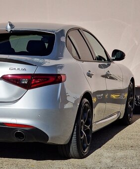 Alfa Romeo Giulia 2.0GME 147KW AT8 Dovoz z CZ Plná servisná - 7